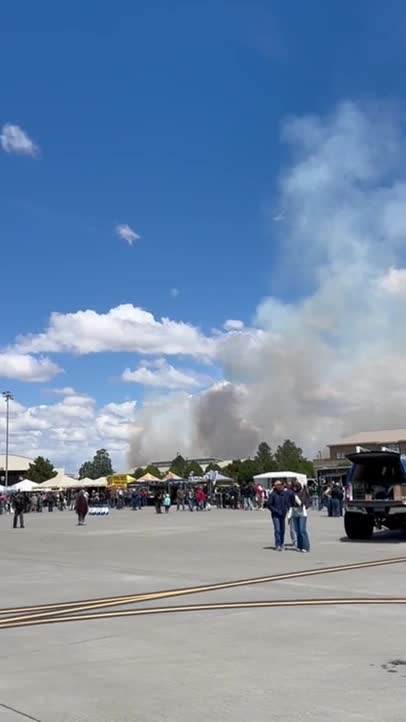 Spectators leave Mountain Home air show after plane crash