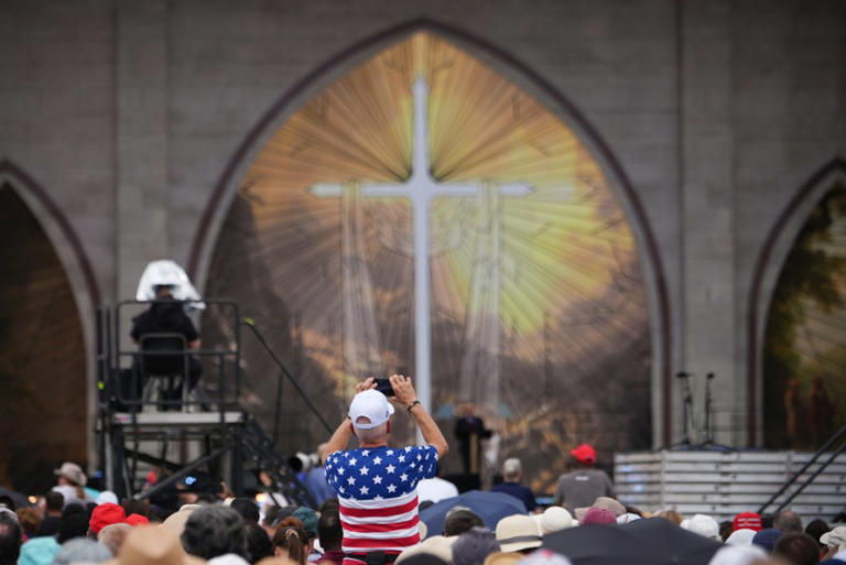 Live: ‘Rededicate 250’ brings Trump admin. to National Mall for prayer ...