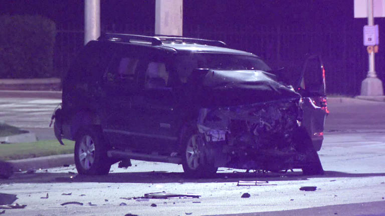 Crash in Pleasant Grove area of Dallas leaves one dead, another injured