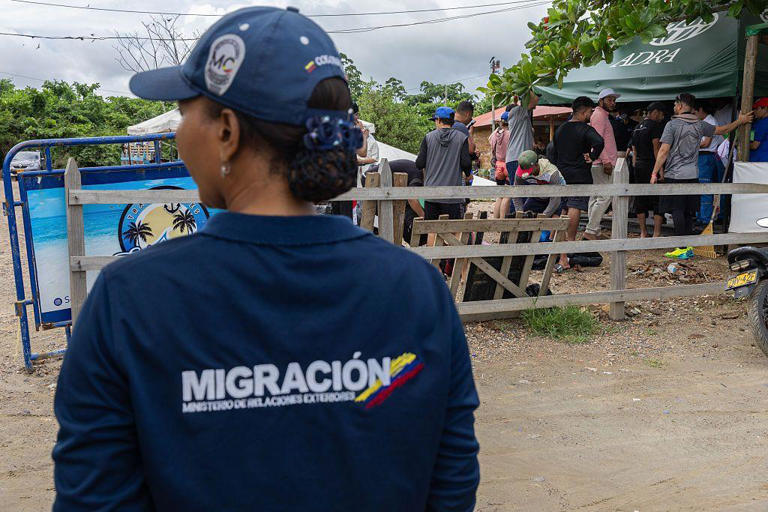 Estima-se que cerca de quatro milhões de colombianos vivam no exterior.