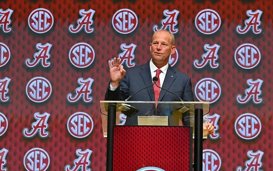 Alabama faces brutal 2026 football gauntlet amid baseball surge