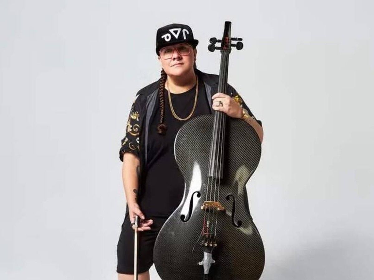 Renowned Indigenous cellist killed in crash returning from father's funeral