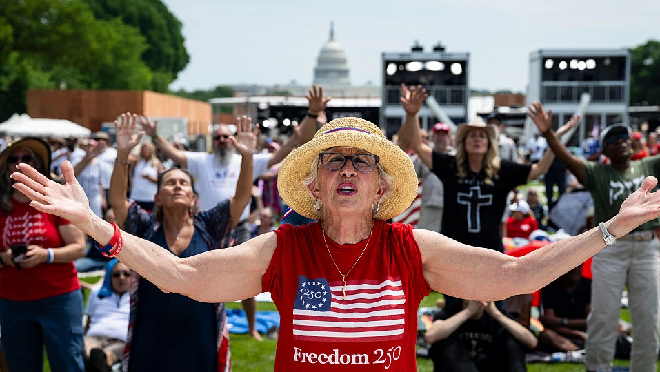 Trump's edited Bible reading at prayer rally sparks backlash