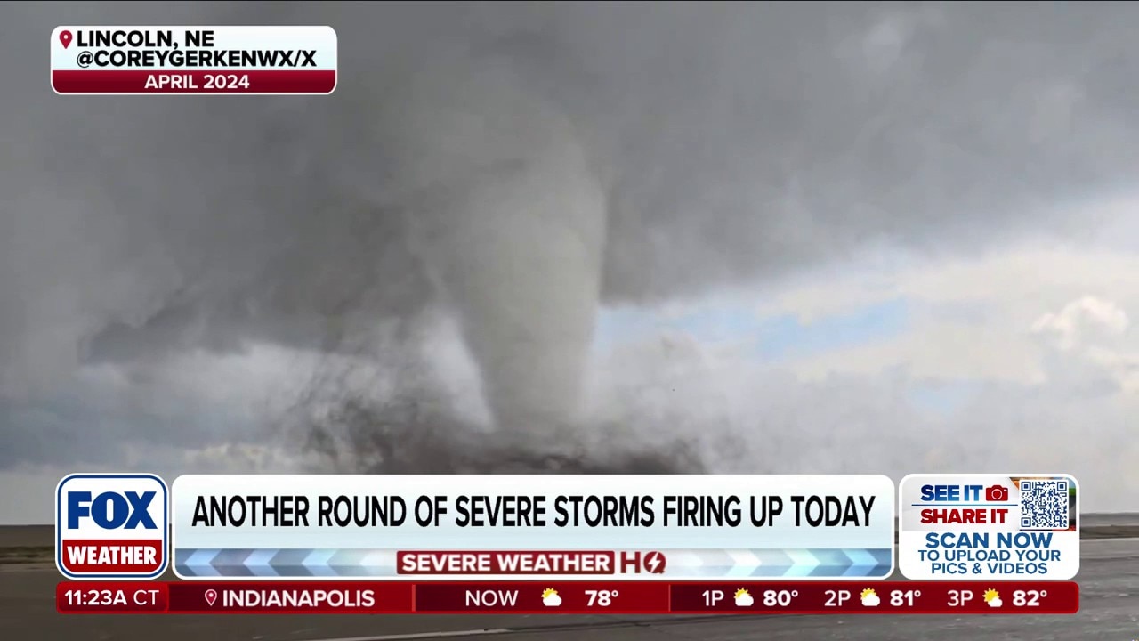 Dangerous severe weather outbreak begins to fire up in the Plains with ...