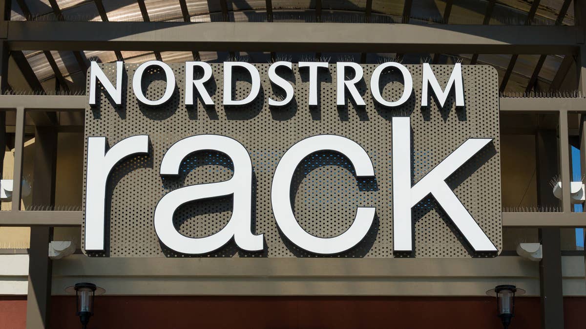 Nordstrom Rack's $170 2-piece linen suit is a major summer wedding ...