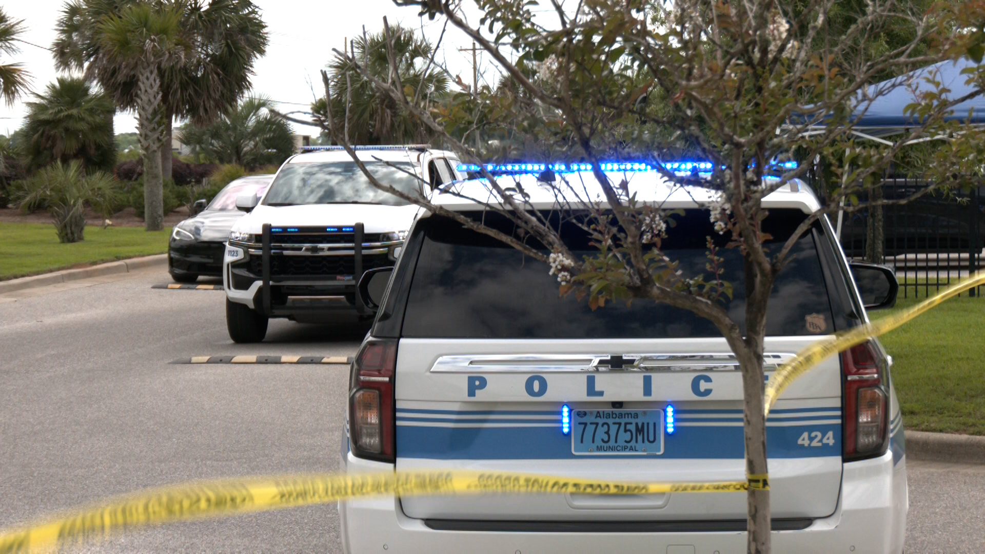 One man shot, killed at Foley apartment complex Sunday morning