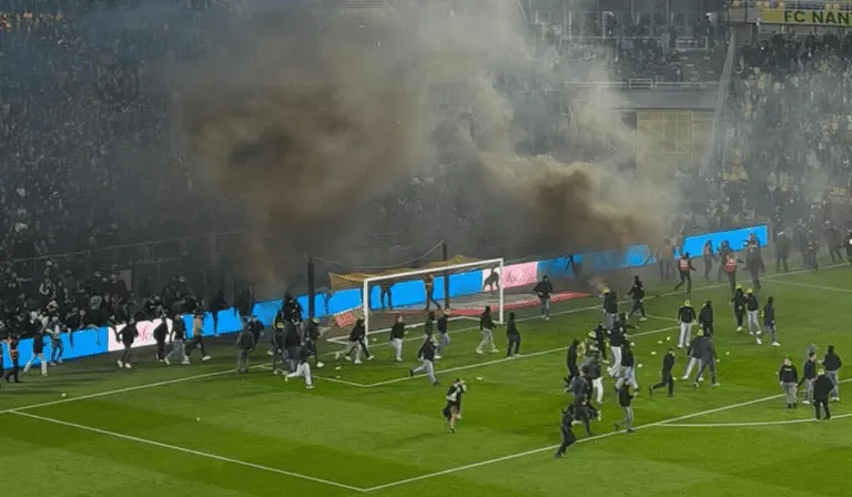 Match arrêté à Nantes : ce que la LFP a décidé dans les cas similaires ...