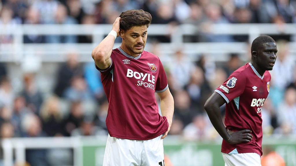 Analysis: West Ham away end turns after lack of fight