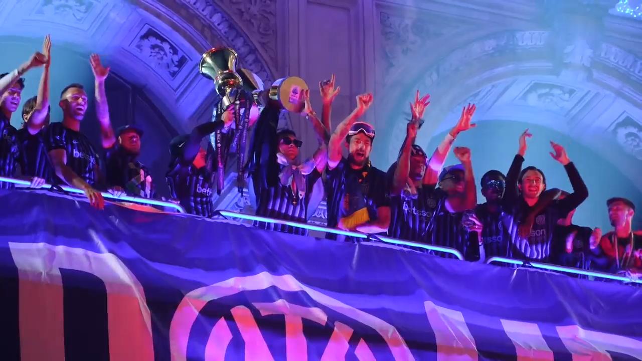 Inter Milan and fans celebrate domestic double at Piazza del Duomo