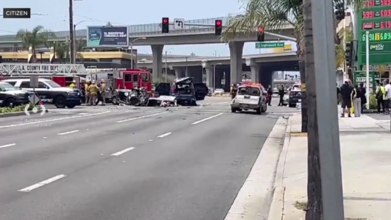 Hawthorne multi-car crash leaves 1 dead, 2 in extremely critical ...