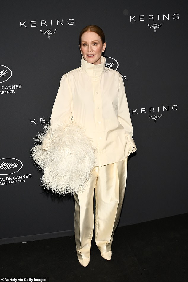 Demi Moore dazzles in diamonds as she joins Julianne Moore at the ...