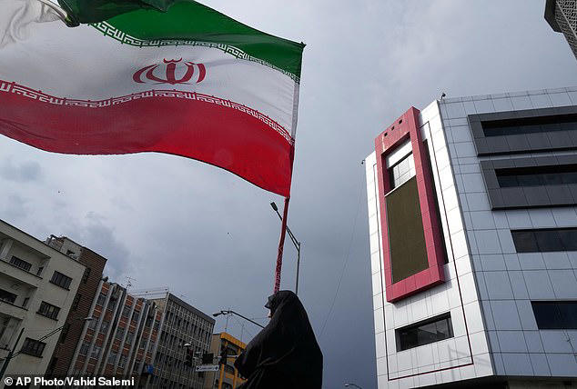 Trump warns Iran the 'clock is ticking' as he issues most direct threat ...