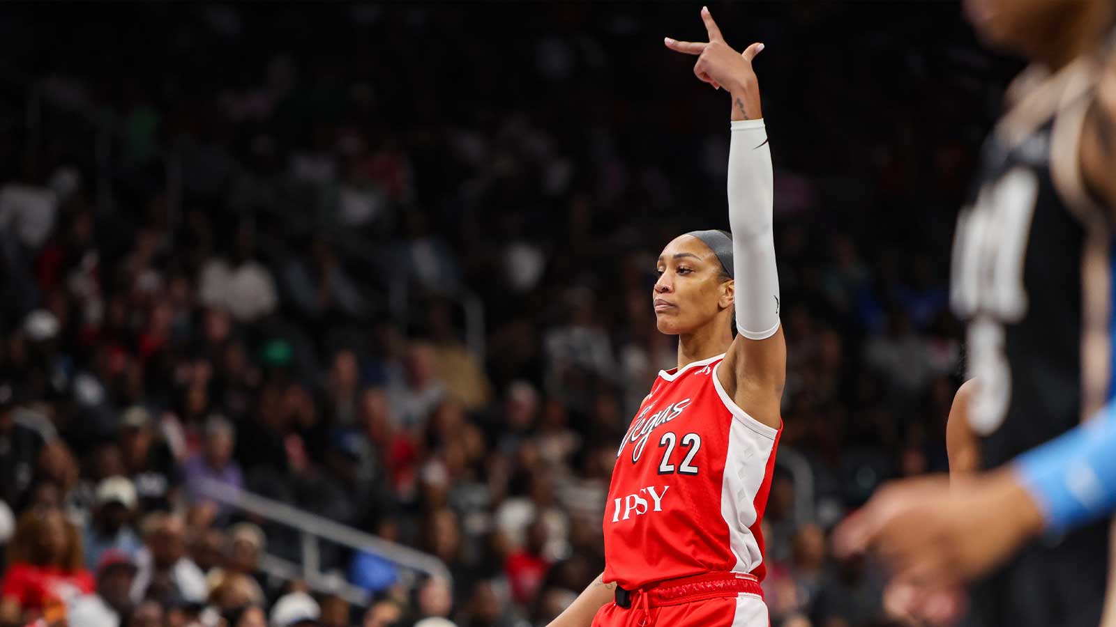 Aces' A'ja Wilson has hilarious reaction to passing Becky Hammon