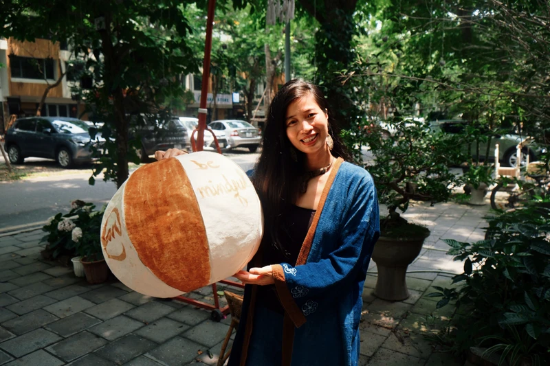 Giấy dó trong vòng xoáy bảo tồn và thương mại hóa