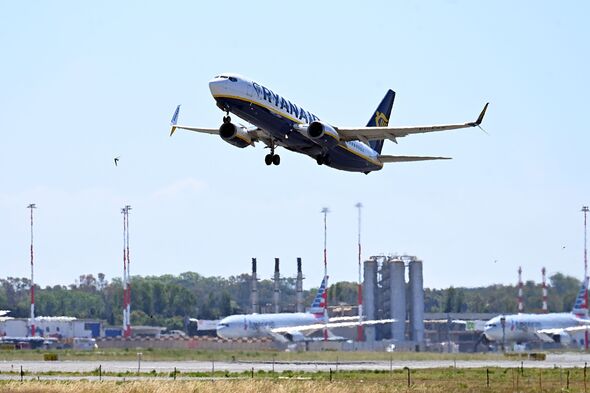 Ryanair rival airline to launch ultra-low cost flights to 3 airports