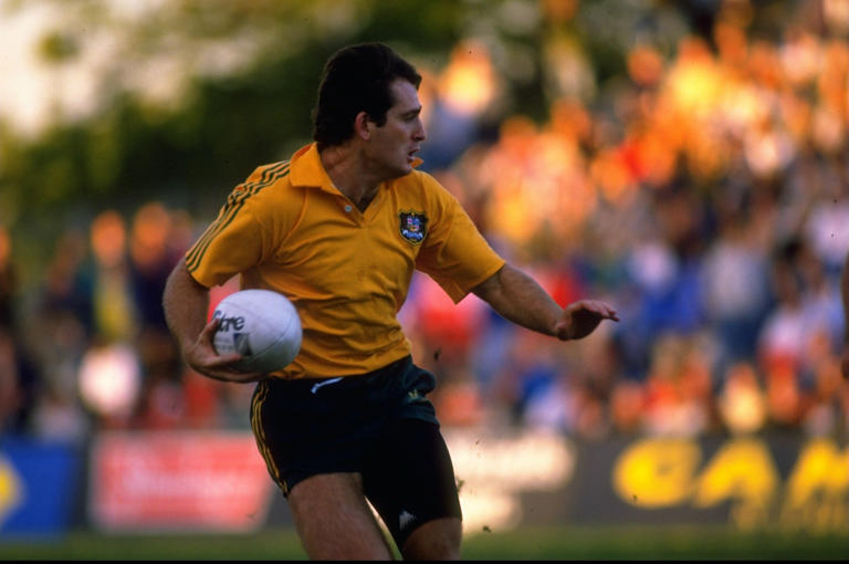 Moving on-air tribute to rugby legend after sudden passing
