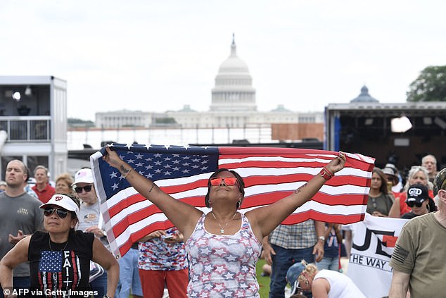 Thousands gather to hear Trump headline prayer meeting at National Mall