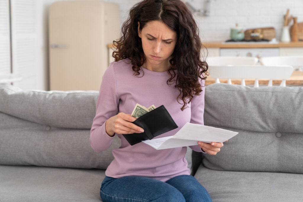 Americans are defaulting on their student loans at a record pace as ...
