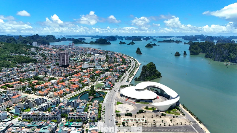 Gần 100% hộ dân đồng thuận thành lập thành phố Quảng Ninh