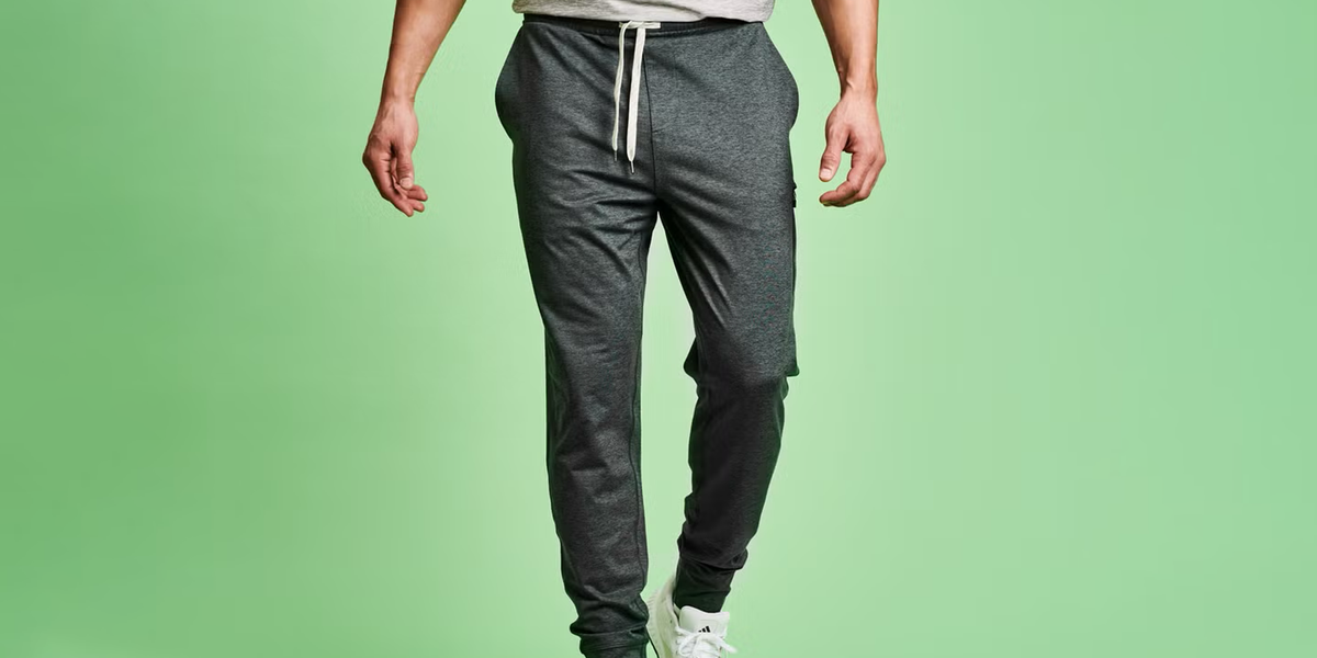Vuori's Memorial Day sale is the excuse you needed to replace your tired summer workout wardrobe