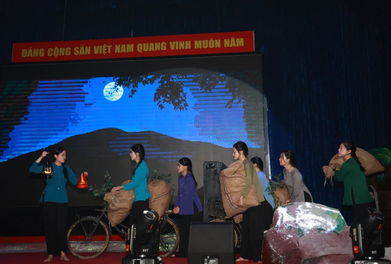 Sôi nổi 12 giờ thi tài kịch nói học sinh, sinh viên