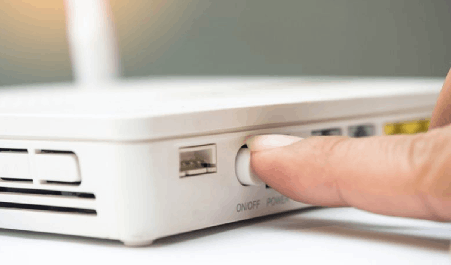 Reiniciar o resetear el router: guía completa para hacerlo bien