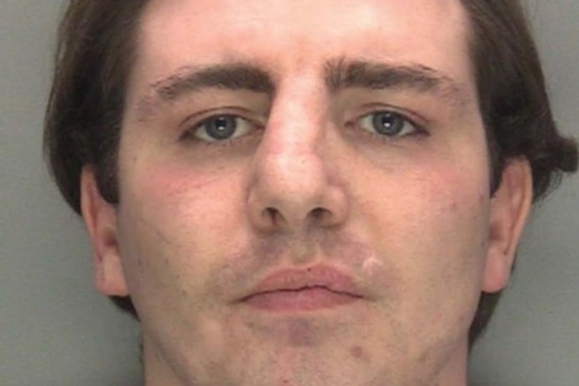 Police issue 'wanted' man appeal after gold chain stolen in Cheshire