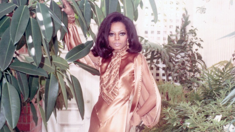 Iconic '70s celeb outfits that defined the era