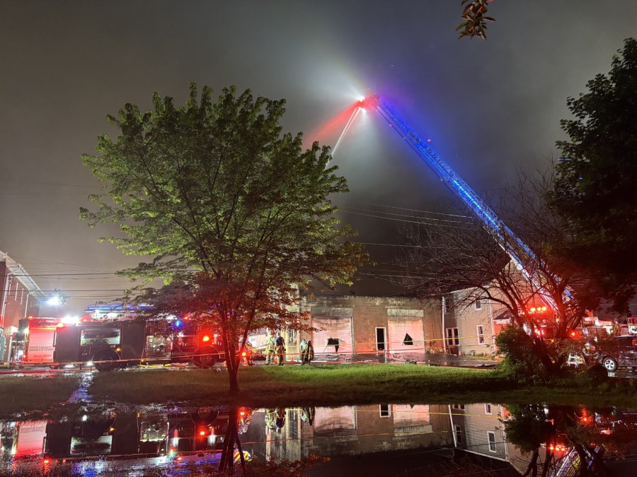 At least 10 displaced in apartment complex fire