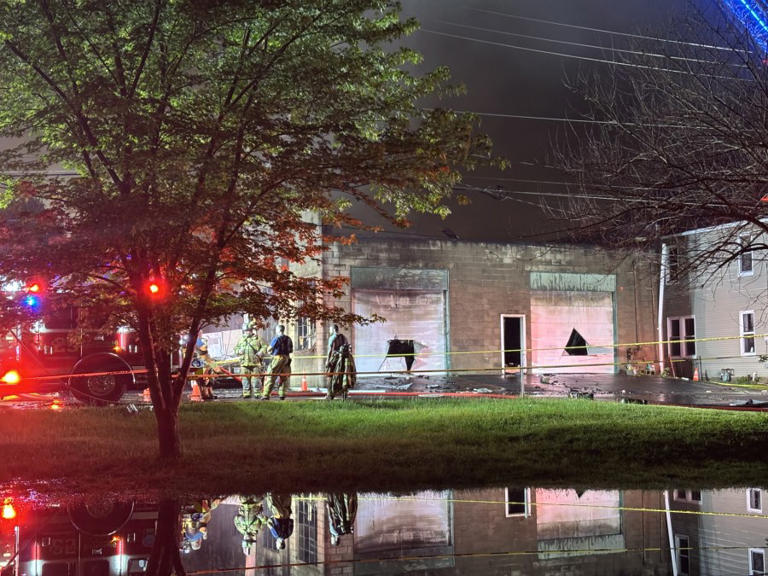 At least 10 displaced in apartment complex fire