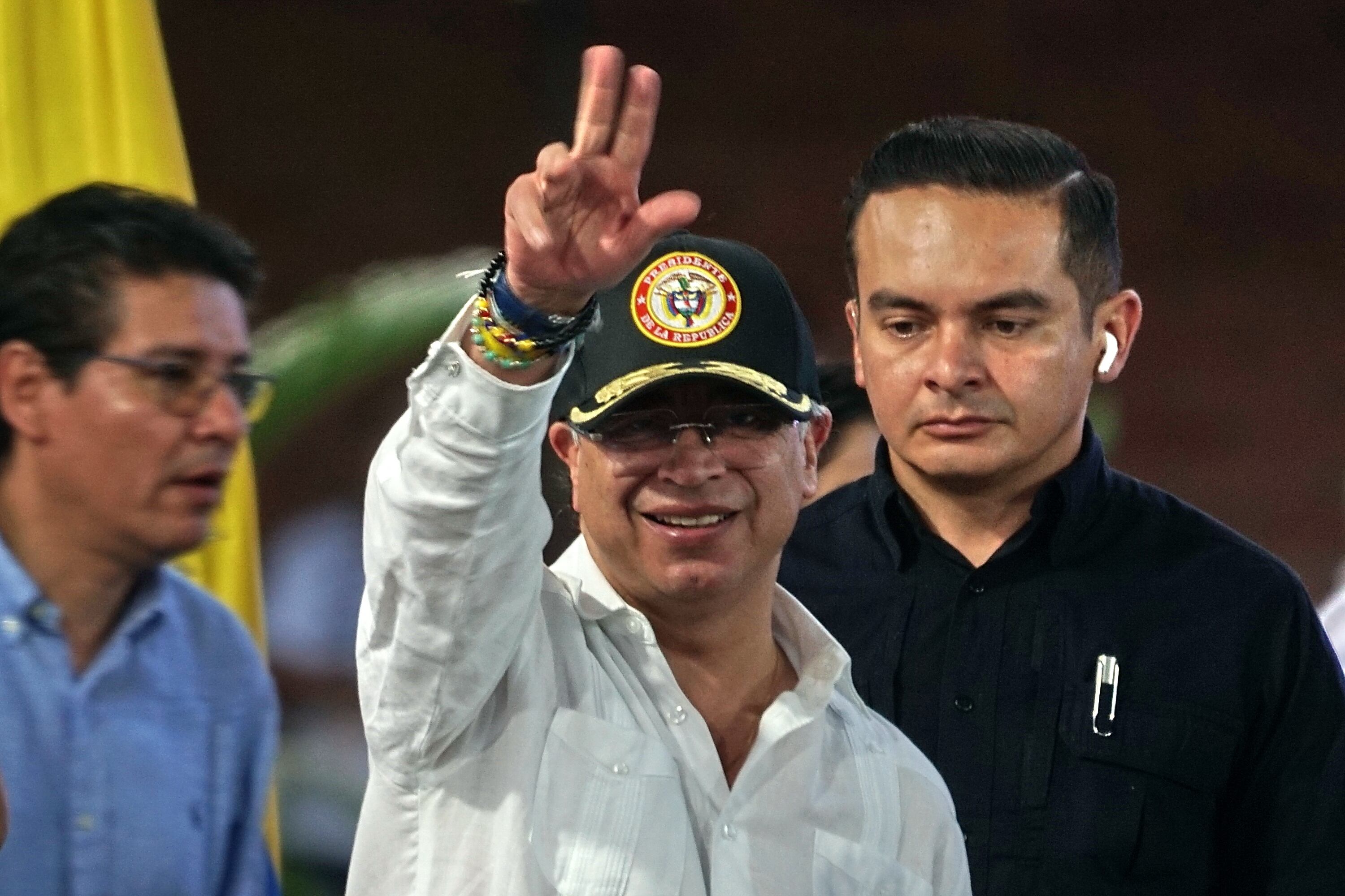 Pese a que no está vigente la reelección, Gustavo Petro destapó su ...