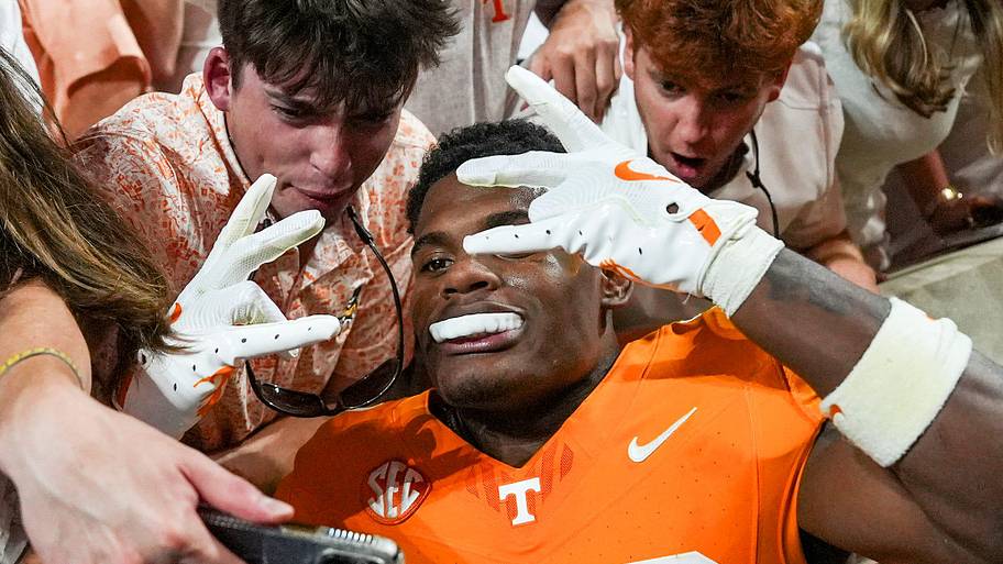 Boo Carter's offseason work ethic has Colorado fanbase buzzing