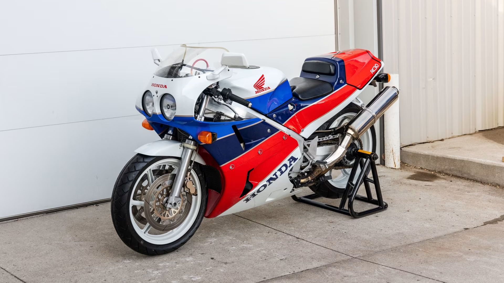 10 Japanese superbikes collectors are quietly hoarding