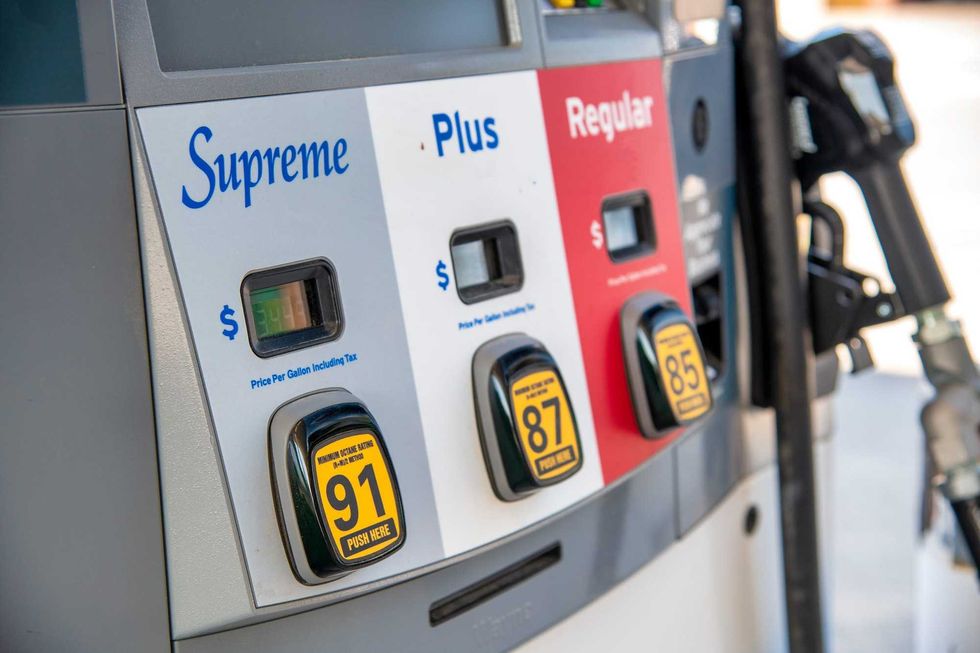 Gas prices rise 4 cents in Buffalo to $4.59/gallon