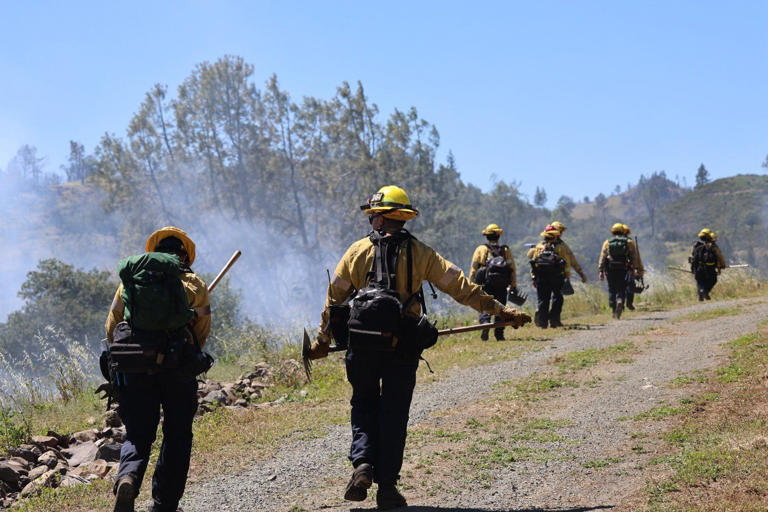 Watch: Fire and shutdowns in wind-whipped Napa Valley this weekend