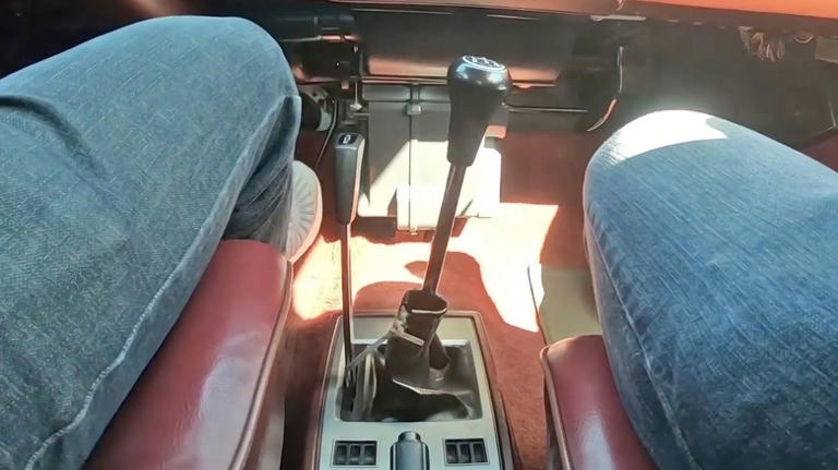 Why this Mitsubishi manual transmission used two gear shifters instead ...