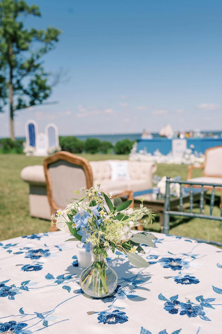 A Nantucket-inspired wedding on the water