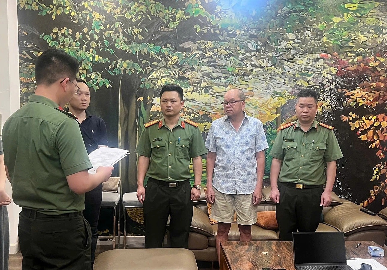 Vietnam blocks export of 84 tons of radioactive rare earth ore