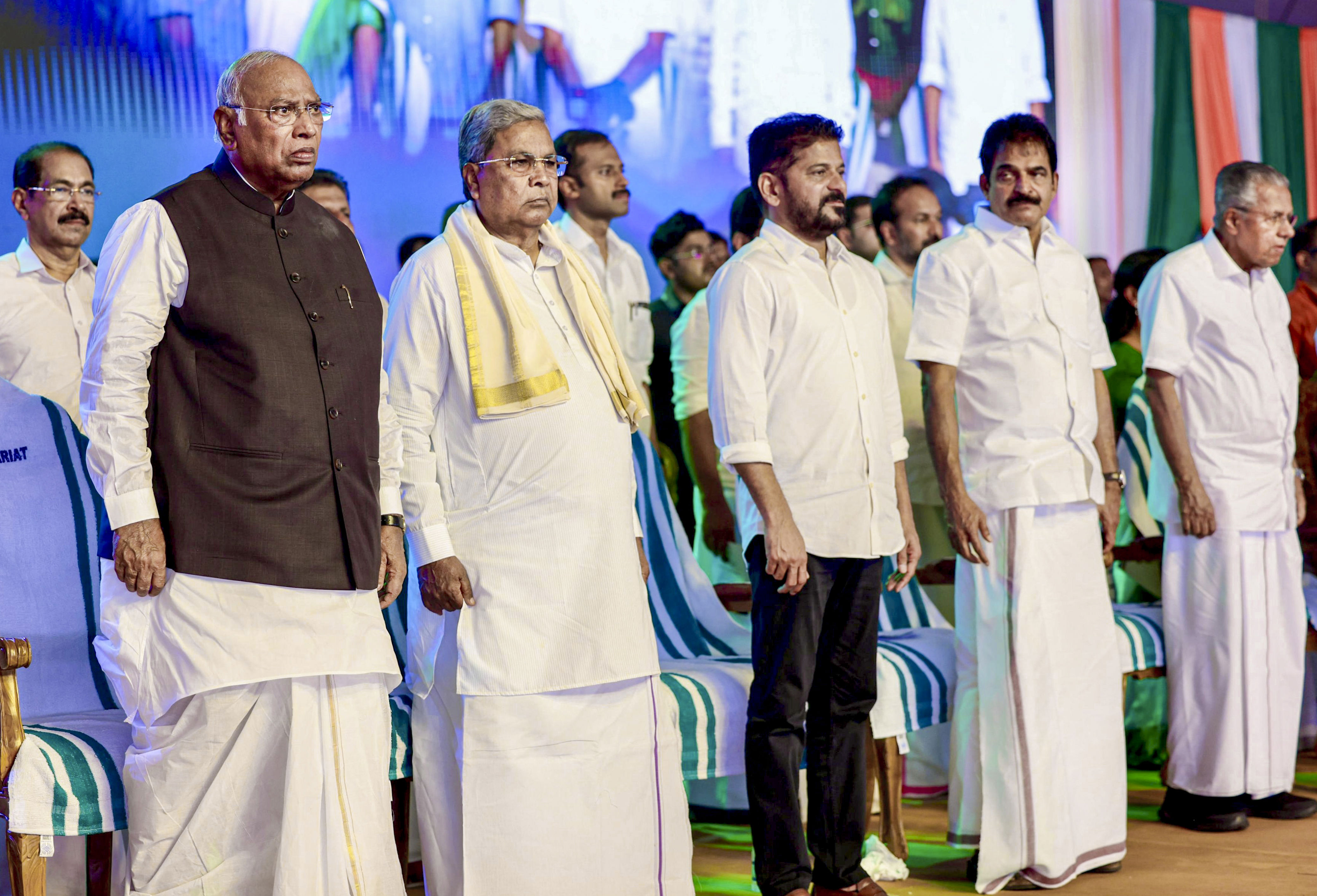 Telangana CM Reddy says Cong leaders united in goal of making Rahul ...