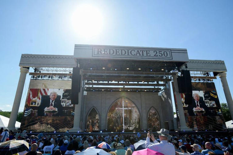 Trump Bible reading at Rededicate America goes viral for 'sounding like ...
