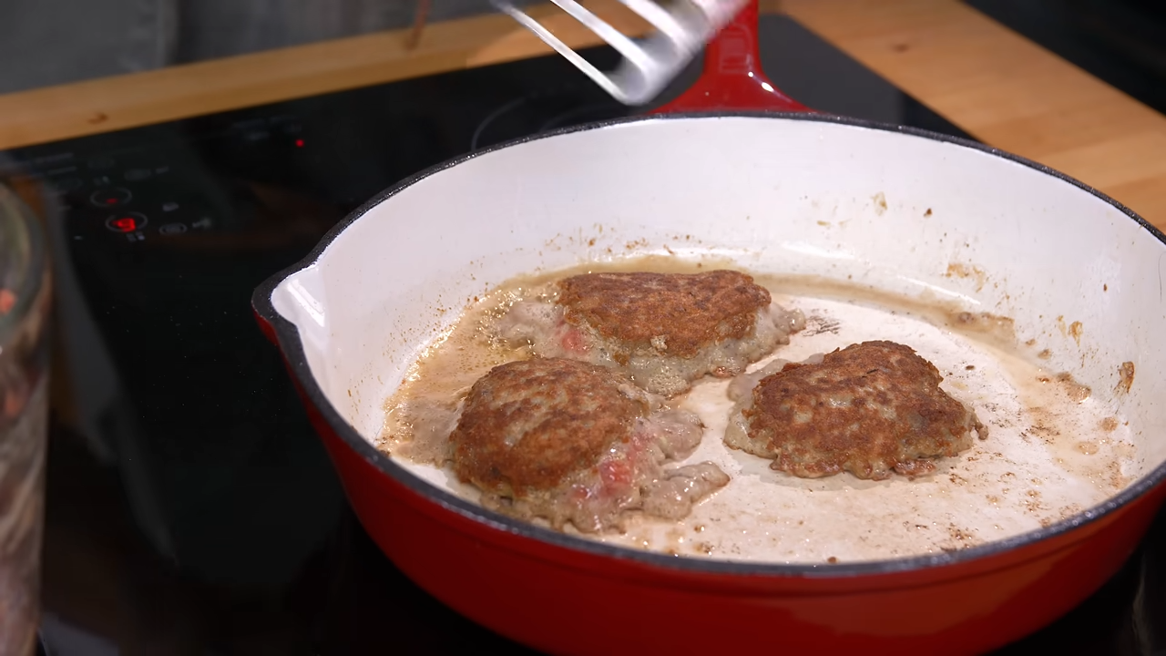 You’ve never seen a burger made like this before