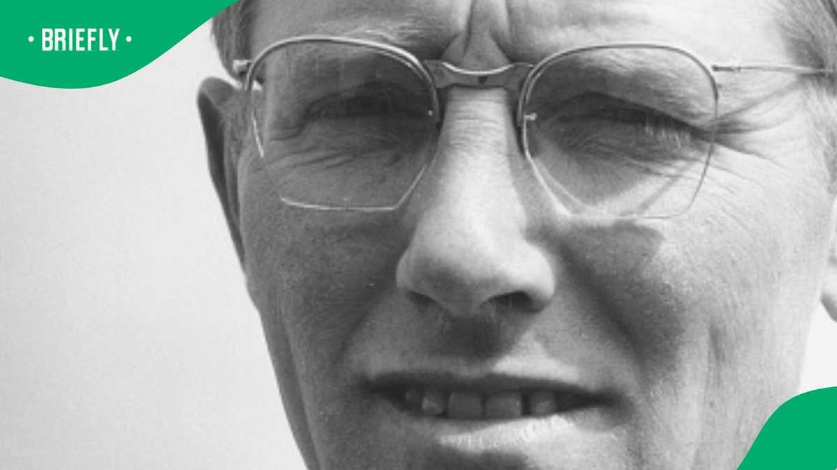 MJK Smith dies at 92: England cricket captain and rugby international ...