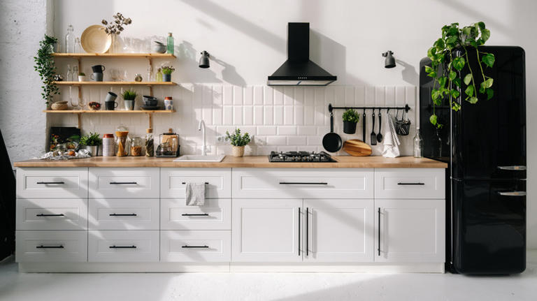 The color combination Joanna Gaines swears by for a classic farmhouse look