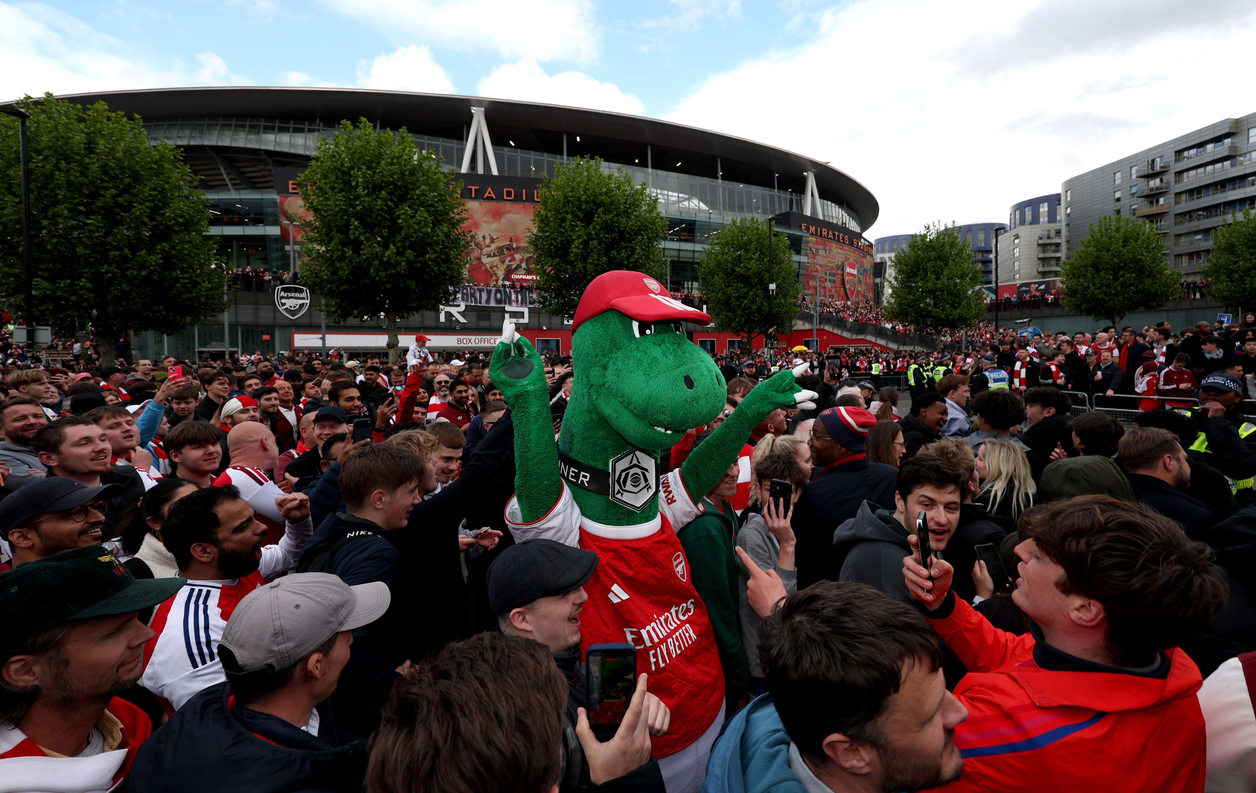 Nervy Arsenal scrape win over Burnley to move to brink of title