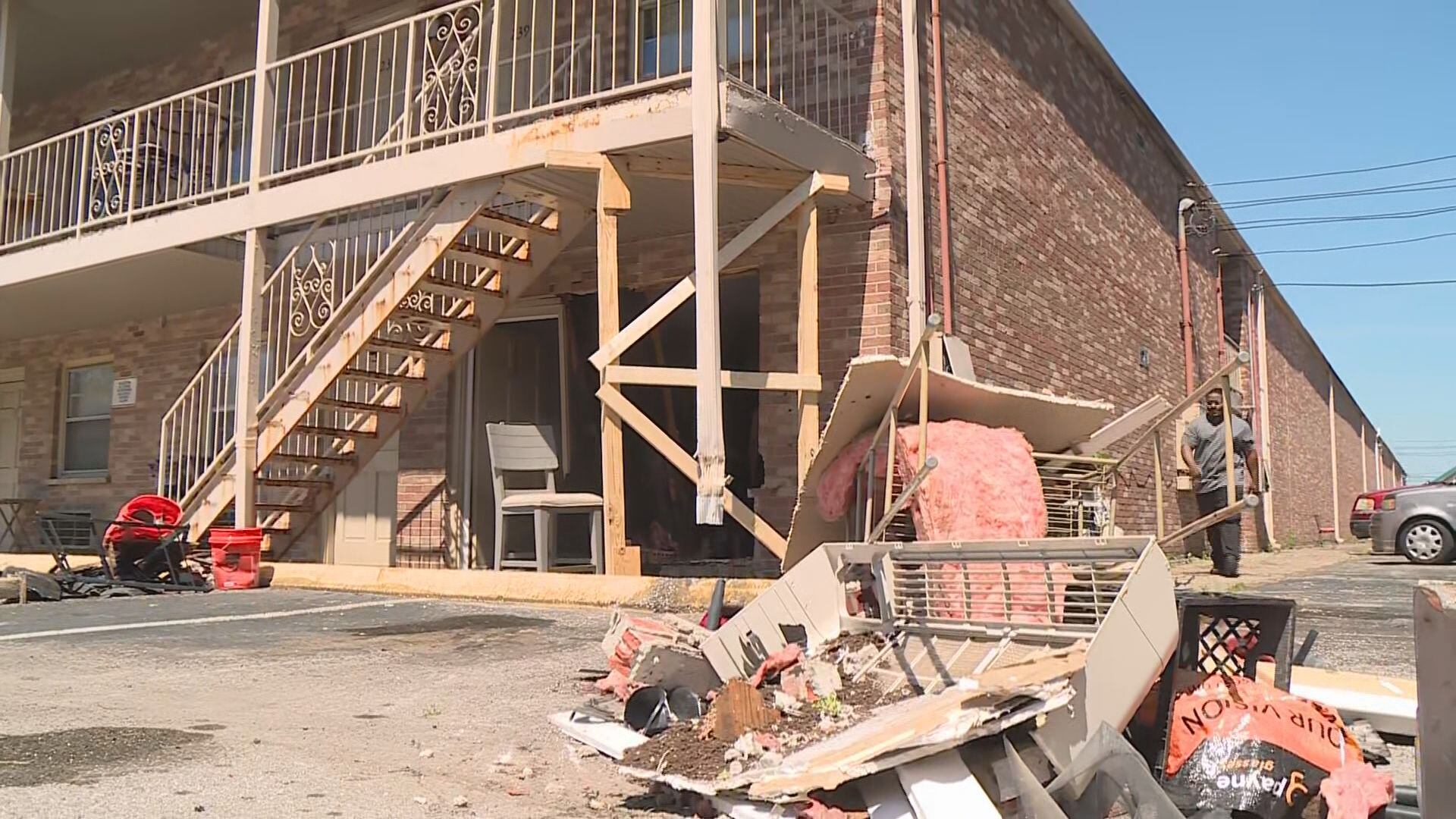 Tenant displaced after vehicle collides with Lexington apartment building