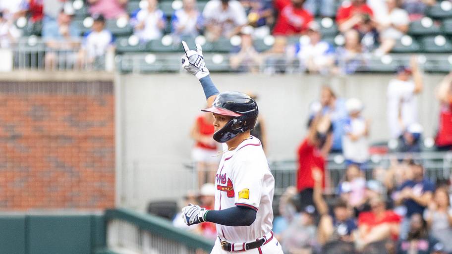 Former Braves infielder announces retirement