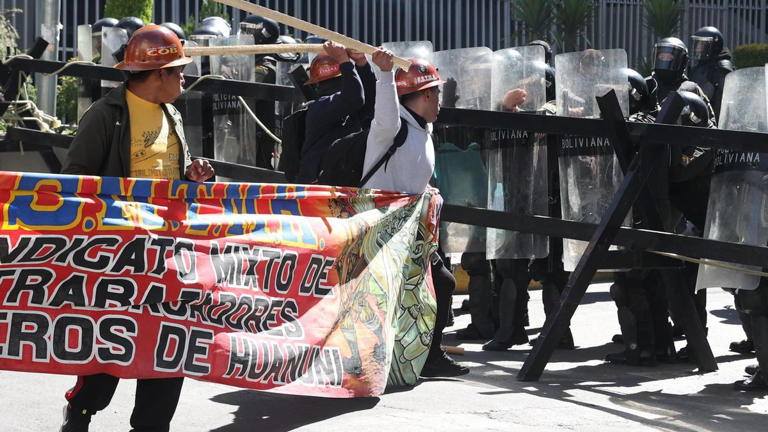 Crisis en Bolivia: miles de manifestantes marcharon sobre La Paz ...