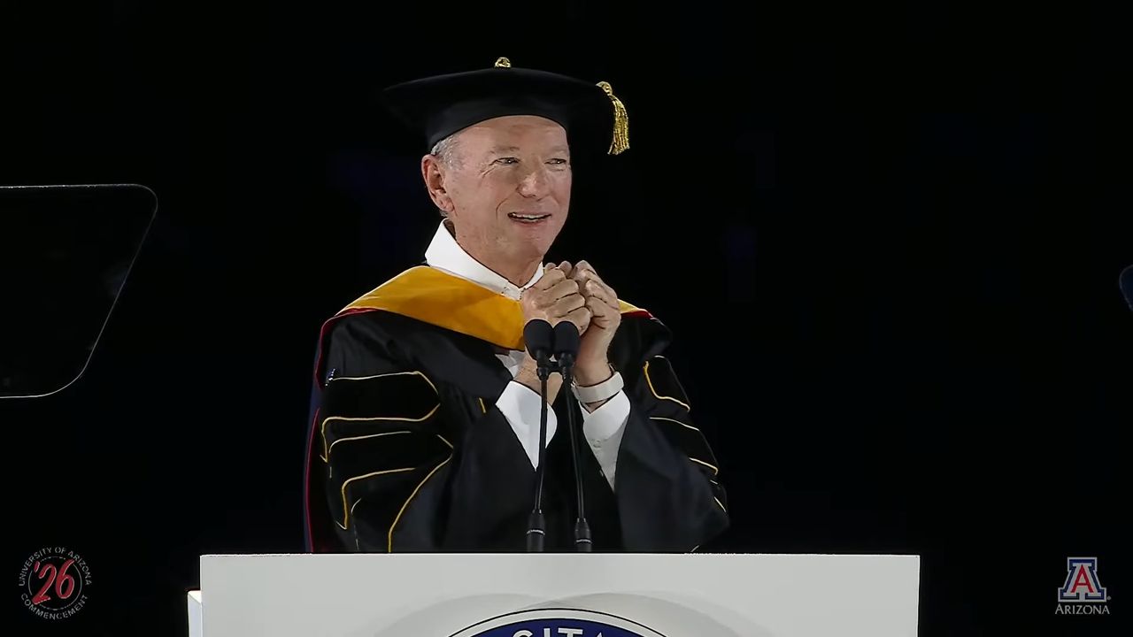 Former Google CEO booed and jeered by stadium full of students during ...
