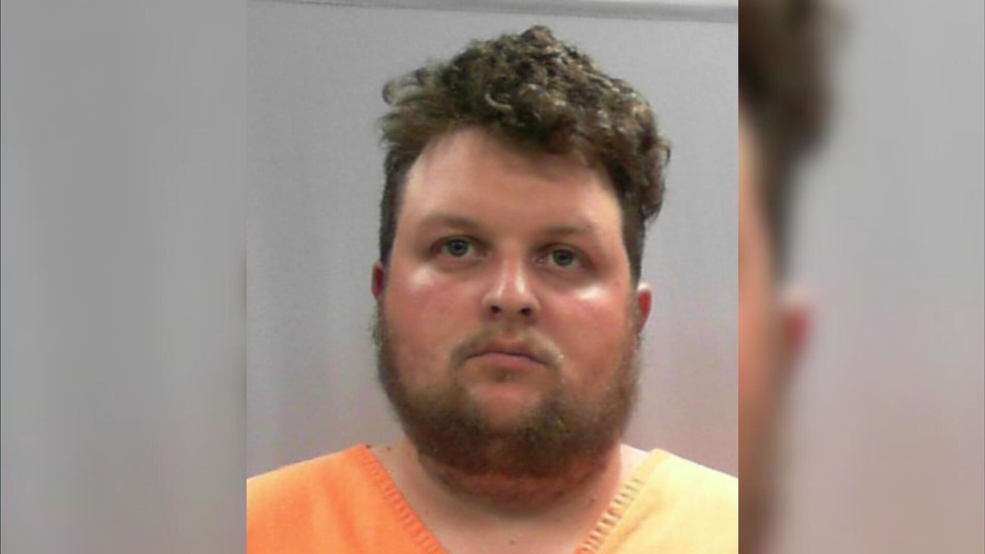 Man arrested after allegedly setting 2 fires in Salem home with wife, 3 ...