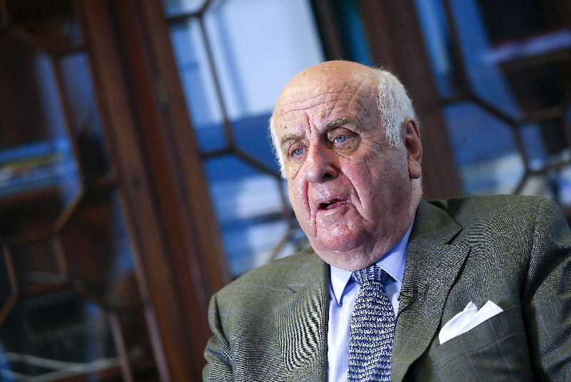 Belgian diplomat Davignon dies before trial over Lumumba assassination